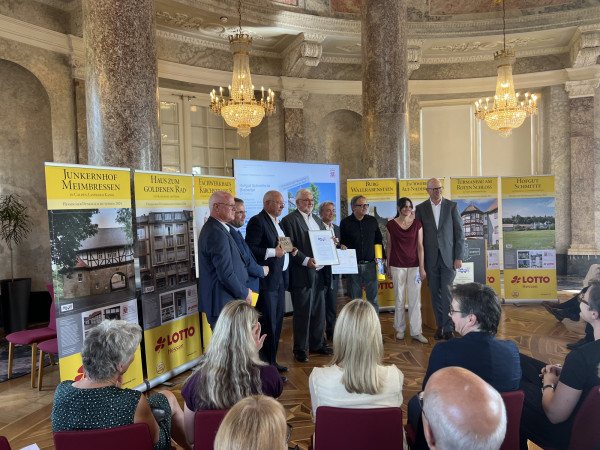 08 | 2024 - studioaw